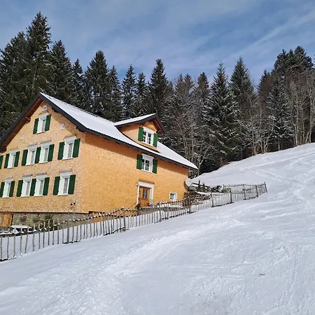 Haus Schmitta *