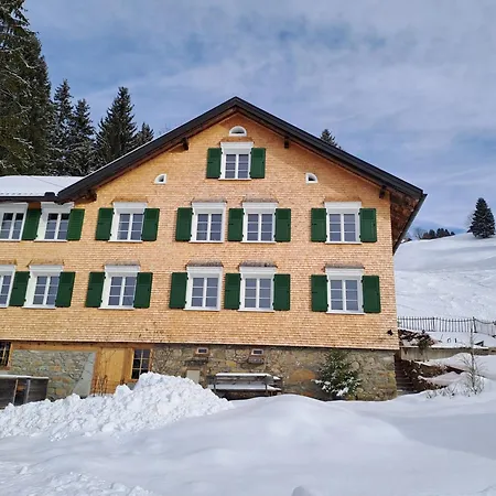 Appartamento Haus Schmitta Laterns